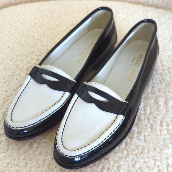 Helene Arpela (Van Cleef Arpels) Black And White Leather Loafers - Picture 1 of 8